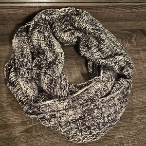 BOGO Cozy Knit Infinity Scarf - Black and Gray
